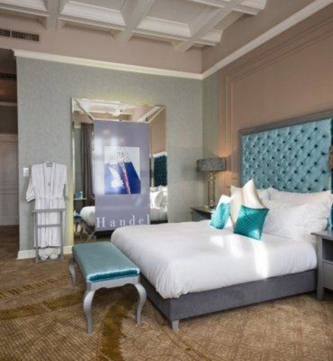 Guest room Aria Hotel