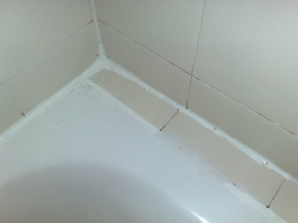 Dusche mit Haar vor der Beschwerde Nour Palace Resort & Thalasso