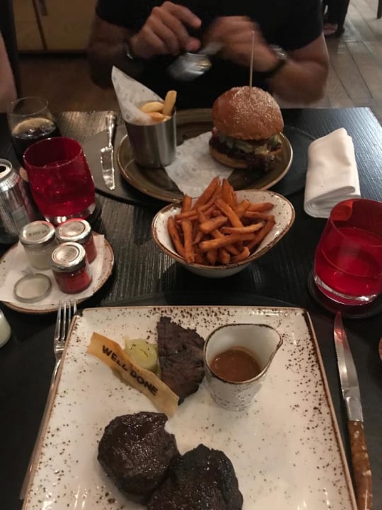 Gastro Anantara The Palm Dubai Resort