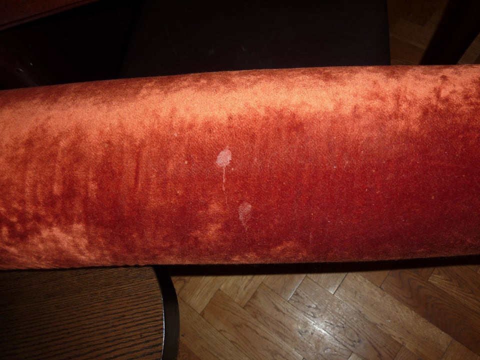 Flecken auf Nackenrollen und Kissen Langton House Hotel