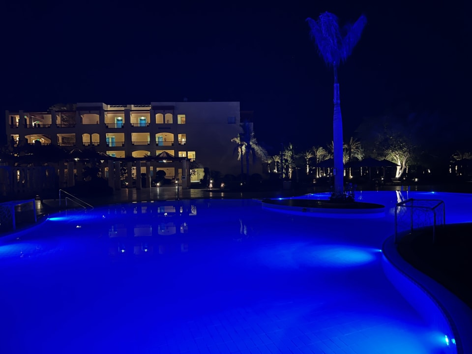 Pool ROBINSON SOMA BAY