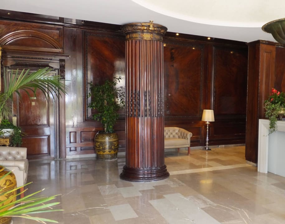 Eingang Rezeption Mon Repos Palace - Adults only