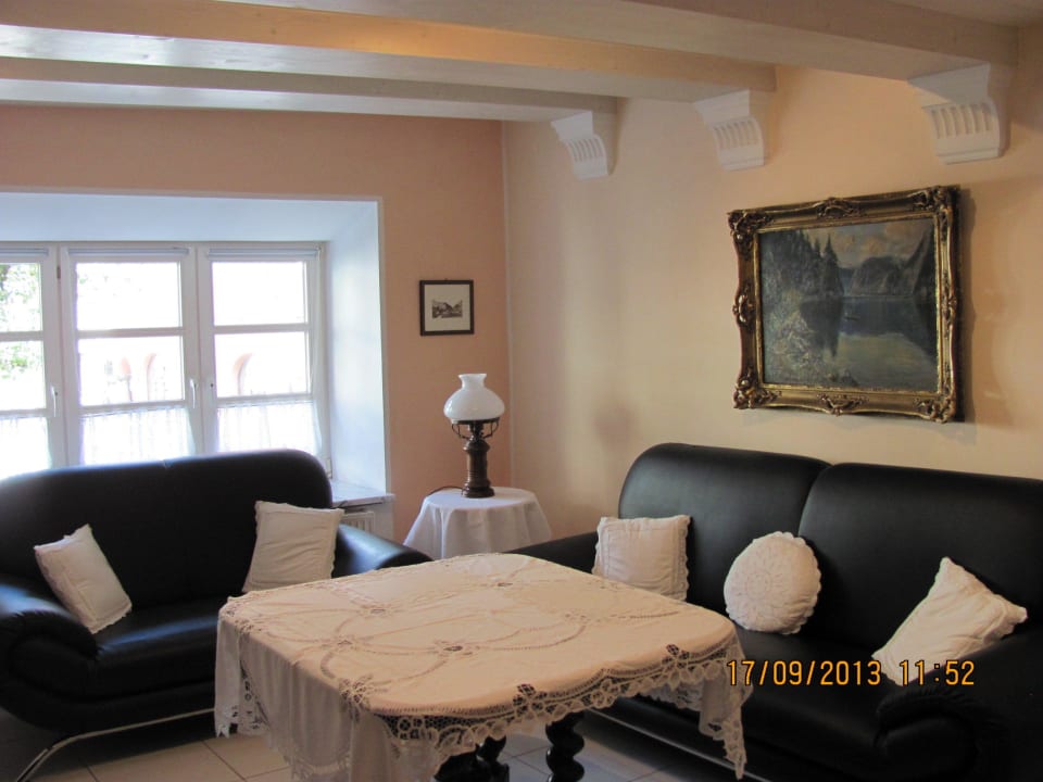 Luxus-Apartment Bavaria - Wohnzimmer Apartment Storchenfärbe