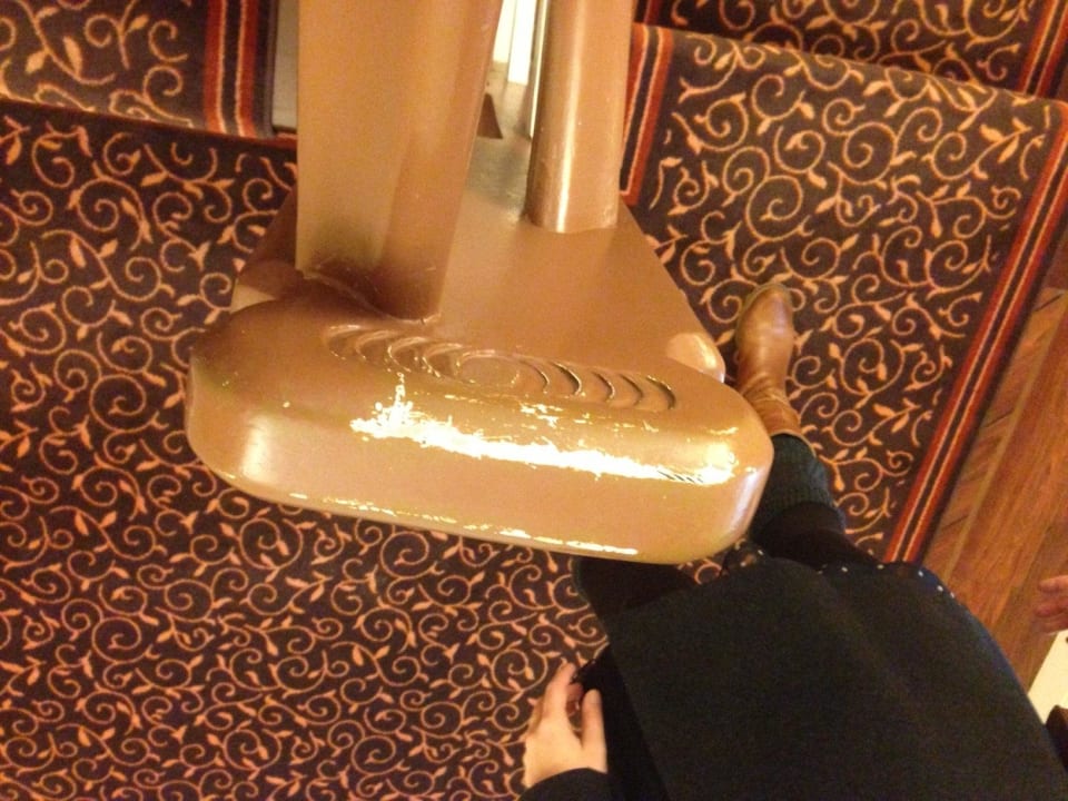 Überall schlechte Pflegezustd. Treppenhaus/ Zimmer Hotel Vier Jahreszeiten Kühlungsborn