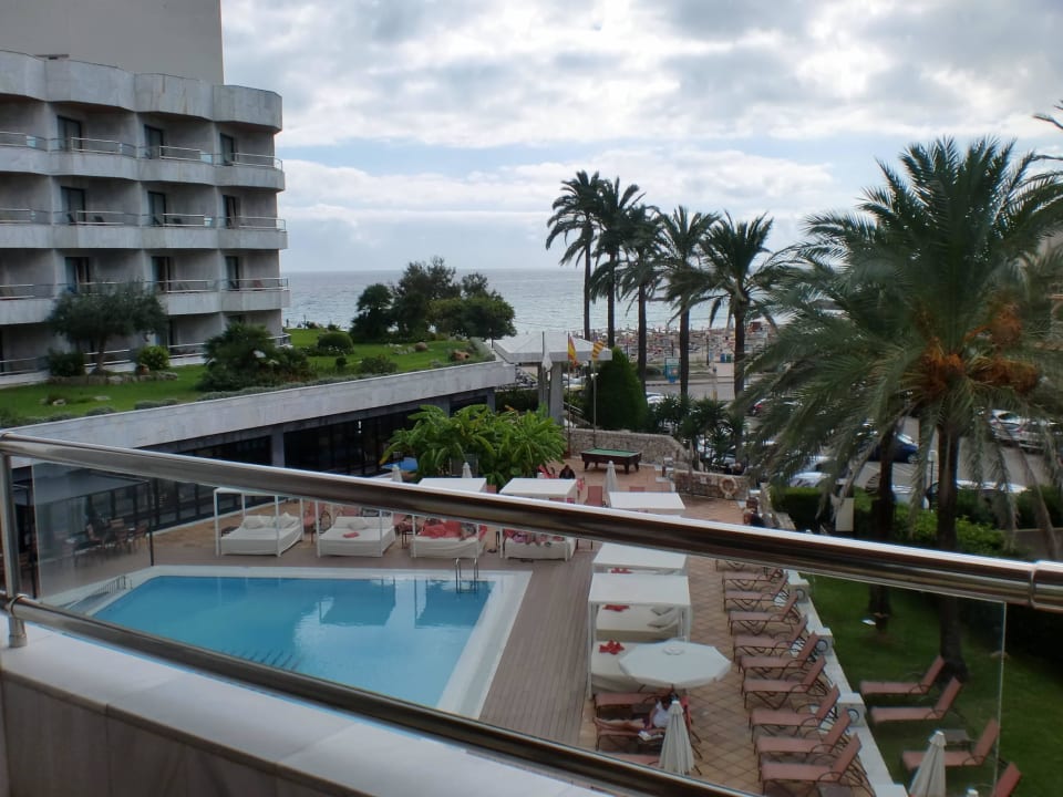 Vom Zimmer mit Meerblick Hotel Serrano Palace