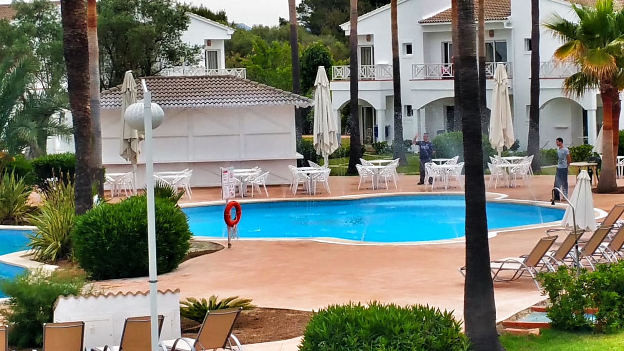 Poolbar Garden Saladina