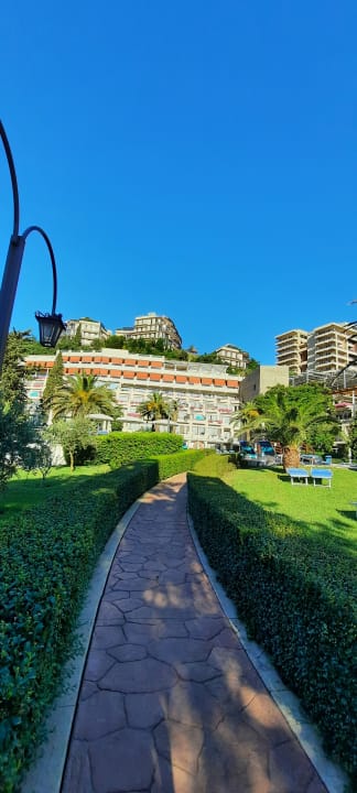 Gartenanlage Iberostar Waves Bellevue