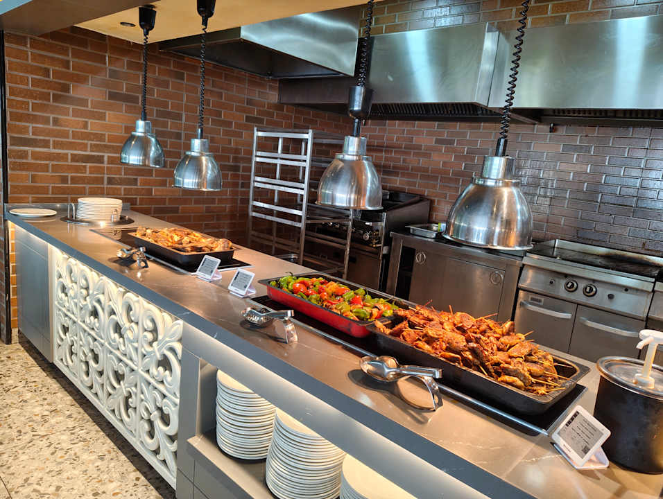 Gastro Hotel Royal Garden Beach