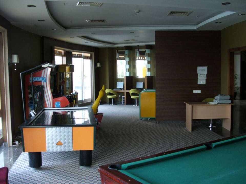 Spielhalle Saturn Palace Resort Hotel