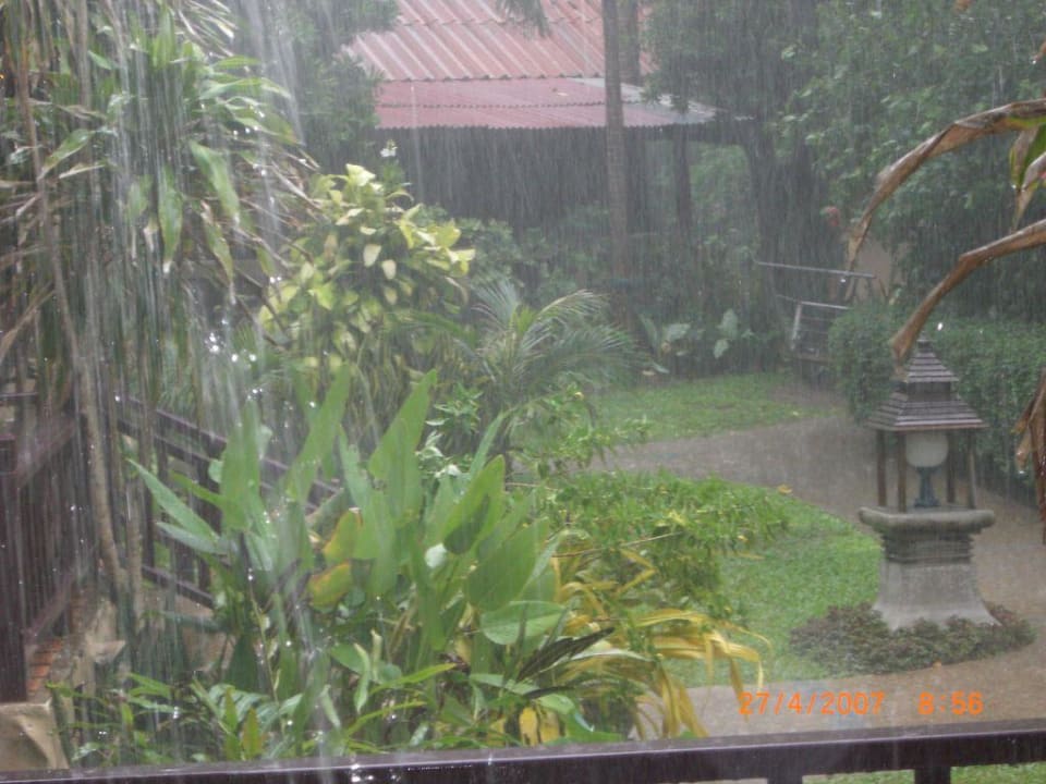 Regentag The Fair House Beach Resort