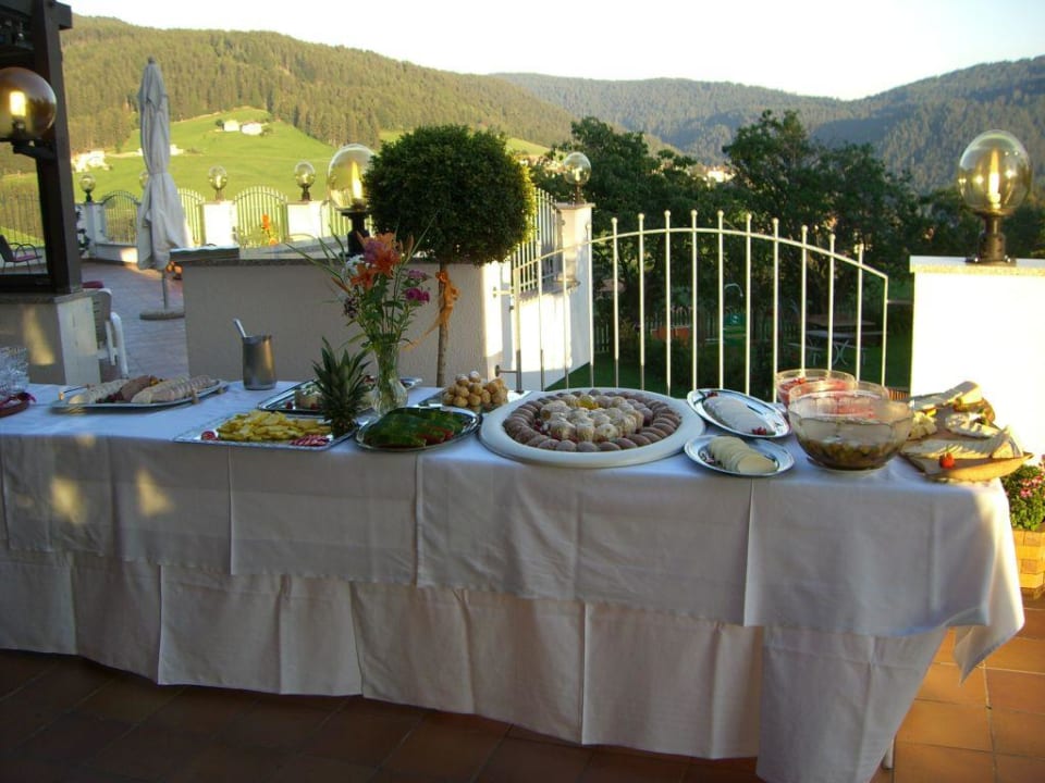 Das Nachtischbuffet Hotel Sonnenheim