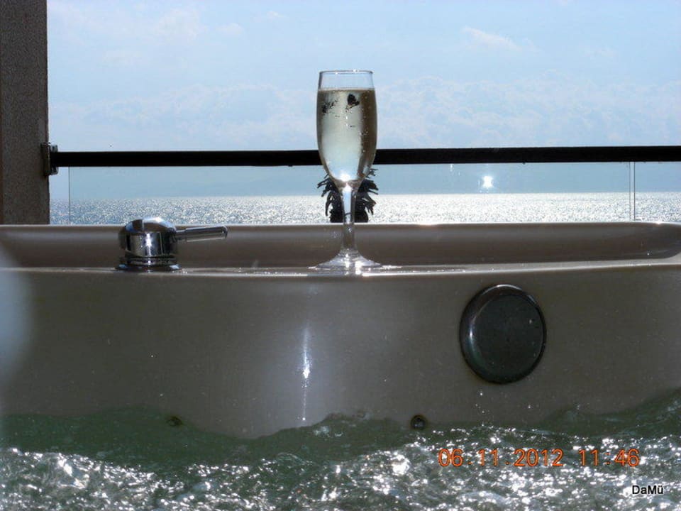 Das ist der Pool-Blick Paloma Pasha