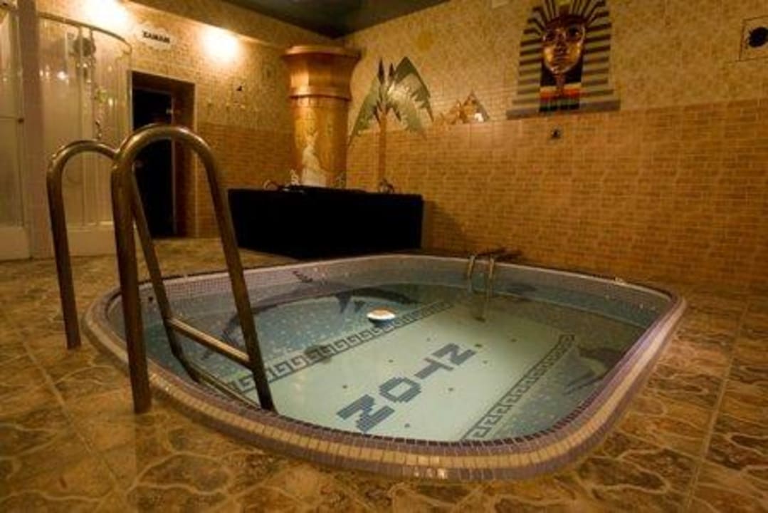 Sauna i basen kontrastowy Hotel Nton