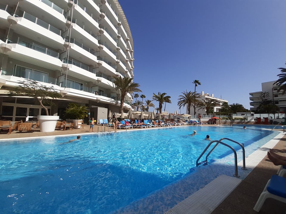 Pool Bull Escorial & Spa