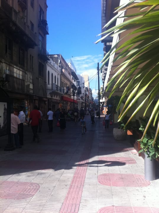 Blick vom Hotel-Eingang nach rechts Novus Plaza Hodelpa