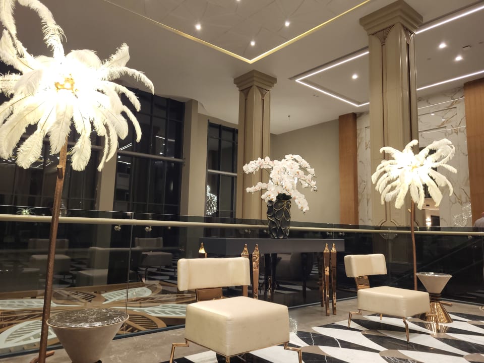 Lobby Lago Hotel