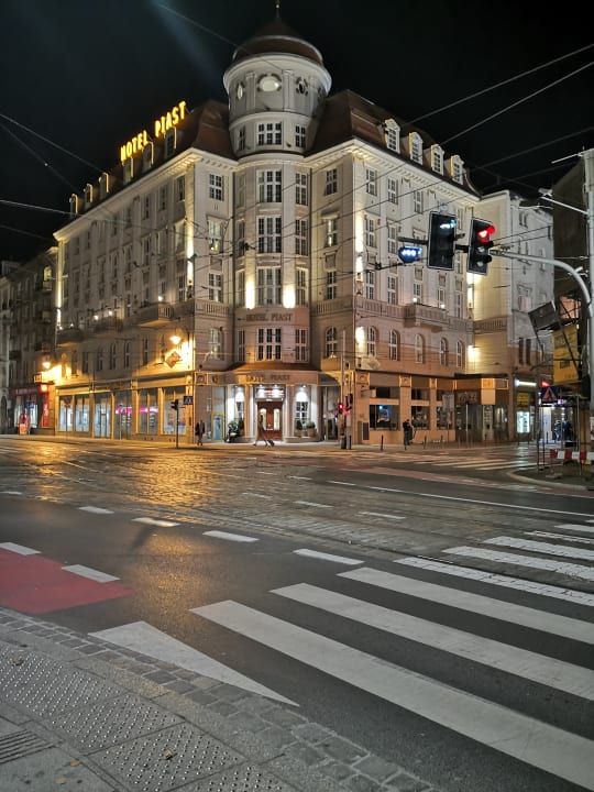Außenansicht Hotel Piast