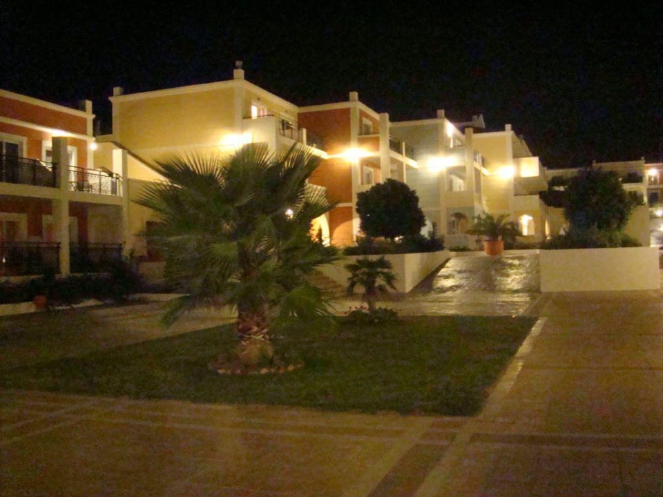 Bei Nacht... Porto Bello Royal