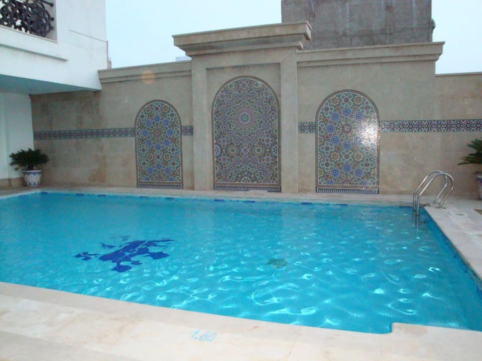Blick zum Pool vom Zimmer 107 Hotel Ramada Fes