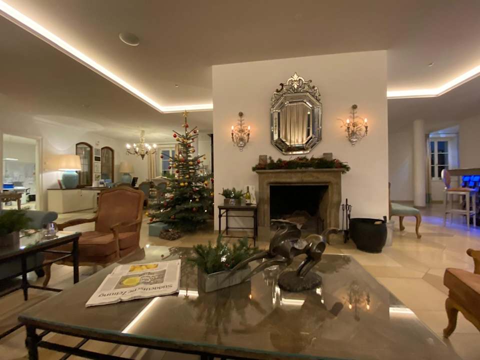 Lobby Hotel Schloss Leitheim