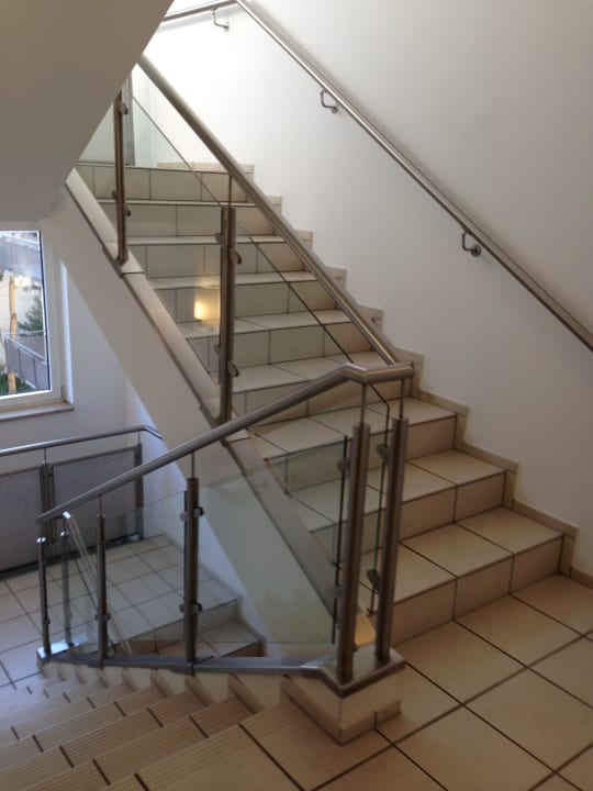 Treppenhaus Essential by Dorint Hotel Köln-Junkersdorf