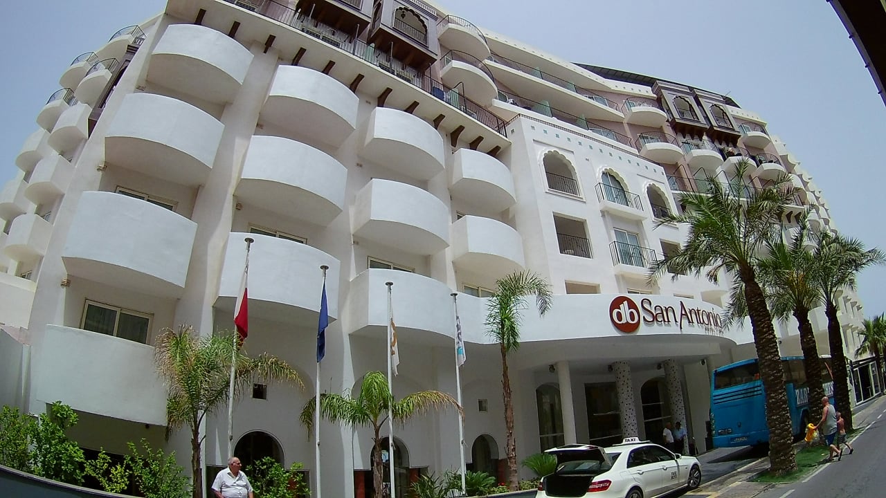 Außenansicht db San Antonio Hotel + Spa