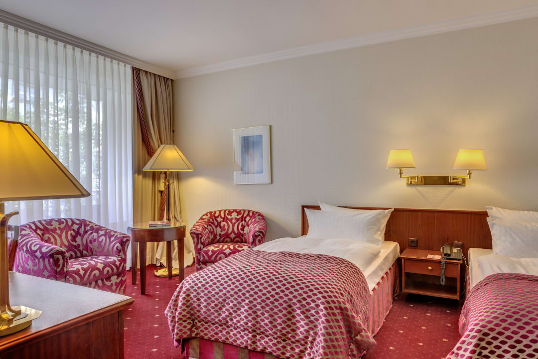 Zimmer Bernstein Villa Kastania