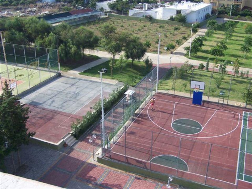 Kosz , sad Lonicera Resort & Spa Hotel