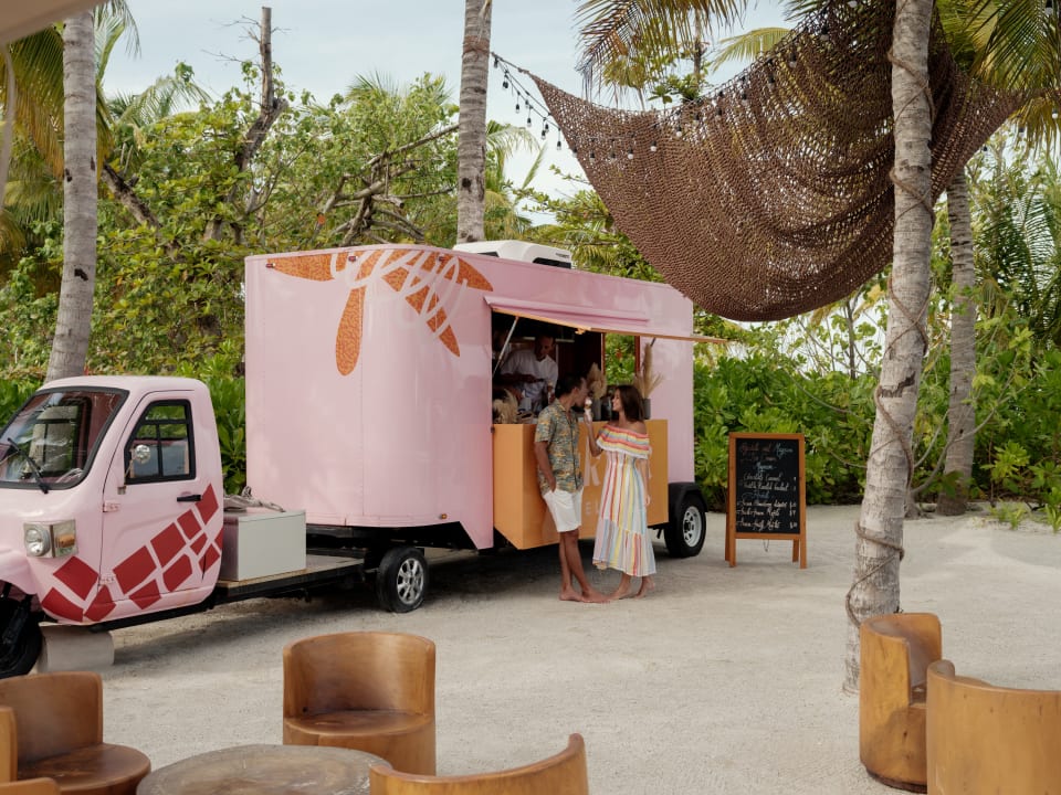 Gastro Patina Maldives, Fari Islands