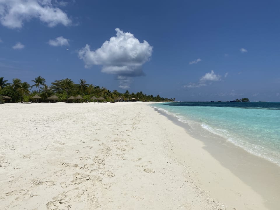 Strand Kuredu Island Resort & Spa