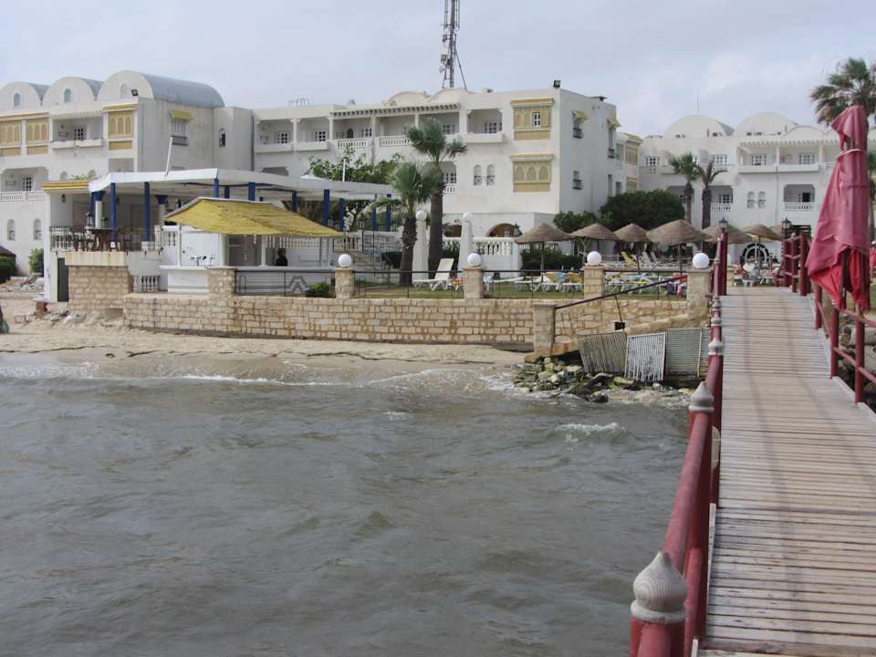 Vermüllter Strand Alassio Hotel and Thalasso
