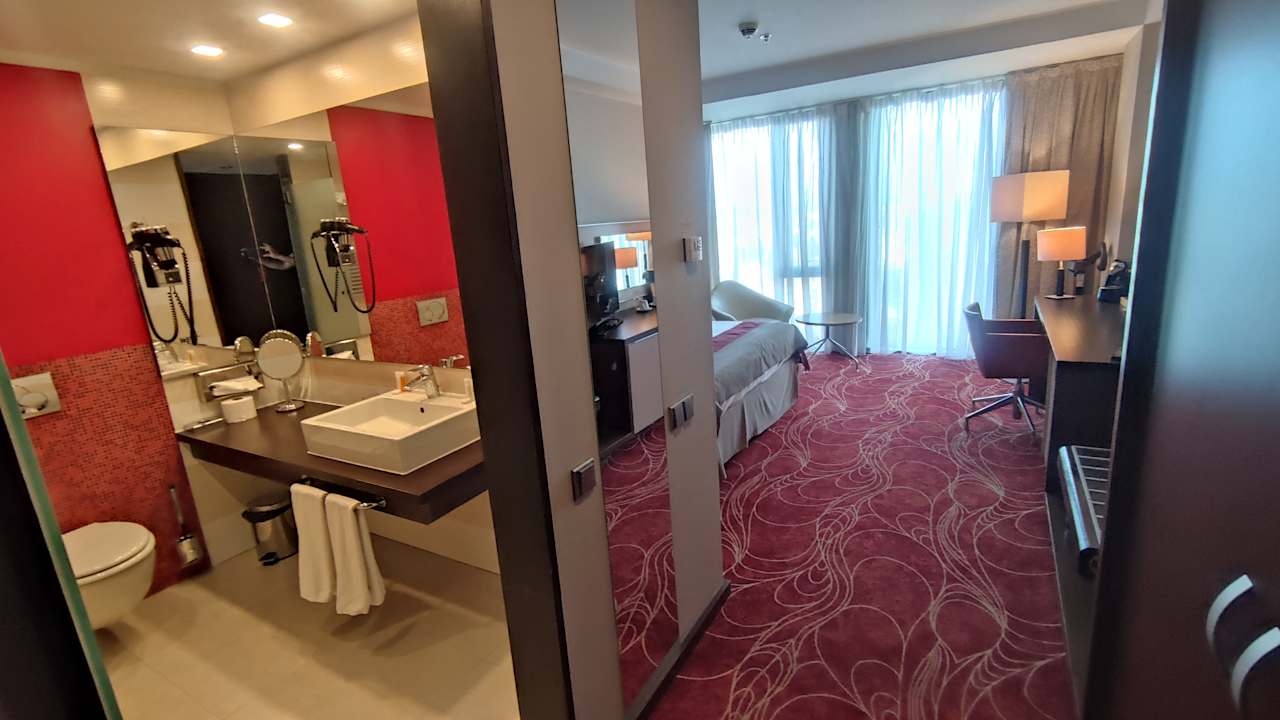 Zimmer RAMADA Sibiu Hotel