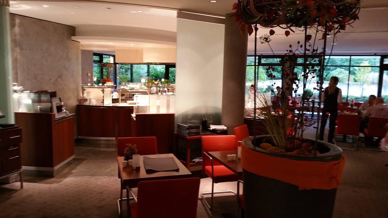 Eingangsbereich Dorint Hotel An der Kongresshalle Augsburg