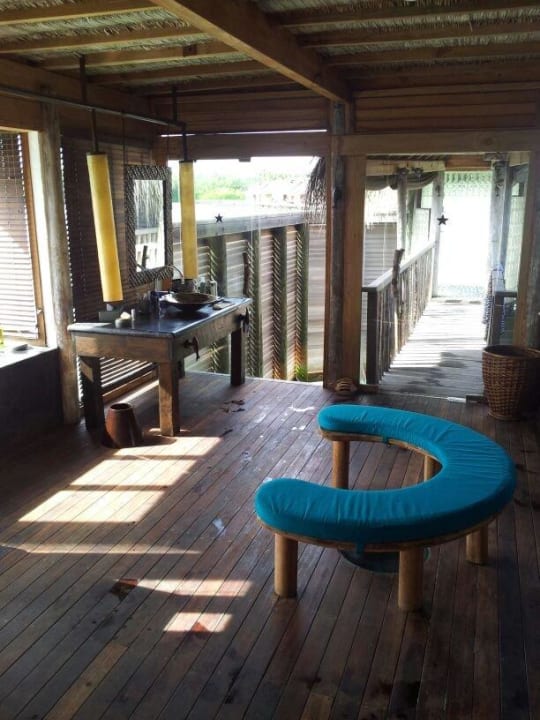 Ванная комната, душ, спуск к пляжу Gili Lankanfushi Resort