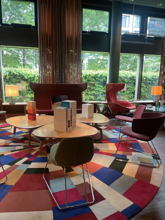 Lobby 25hours Hotel Zürich West