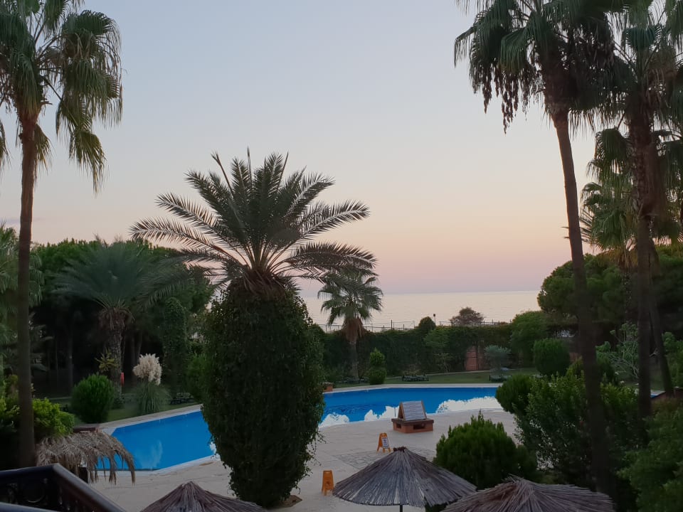 Ausblick Club Turtas Beach Hotel