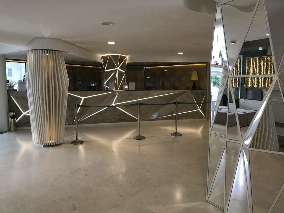 Lobby Hotel Oasi Di Kufra