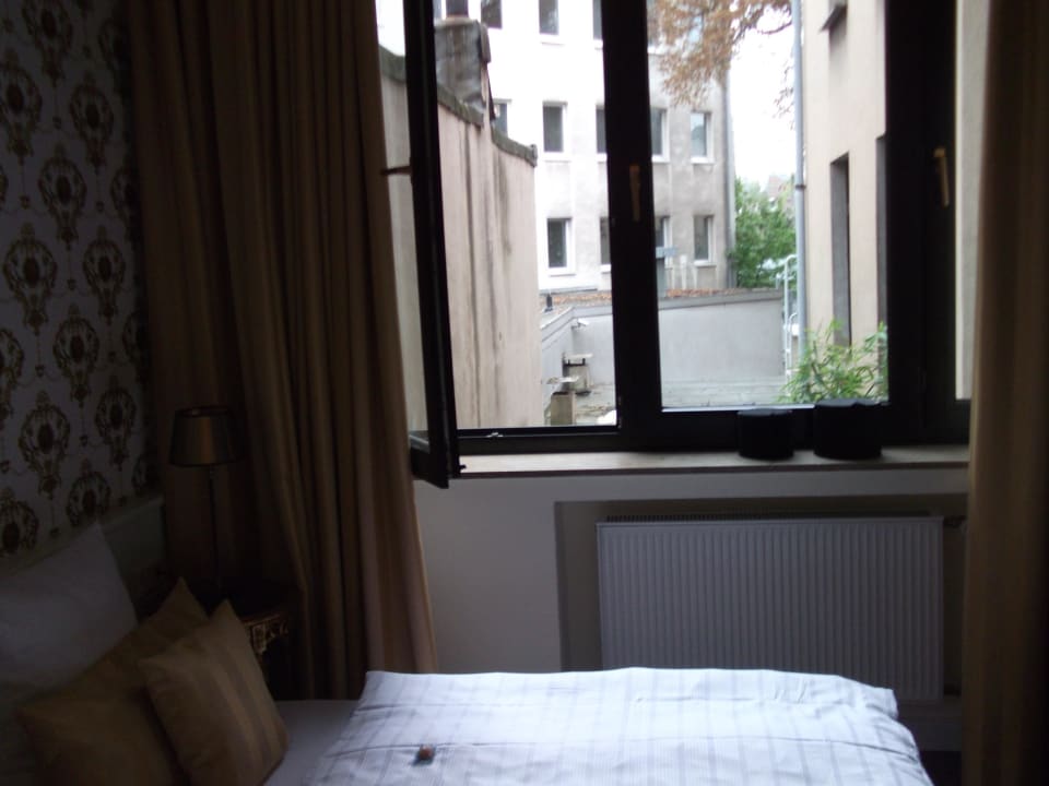 Ausblick Hinterhof Hotel Domspitzen