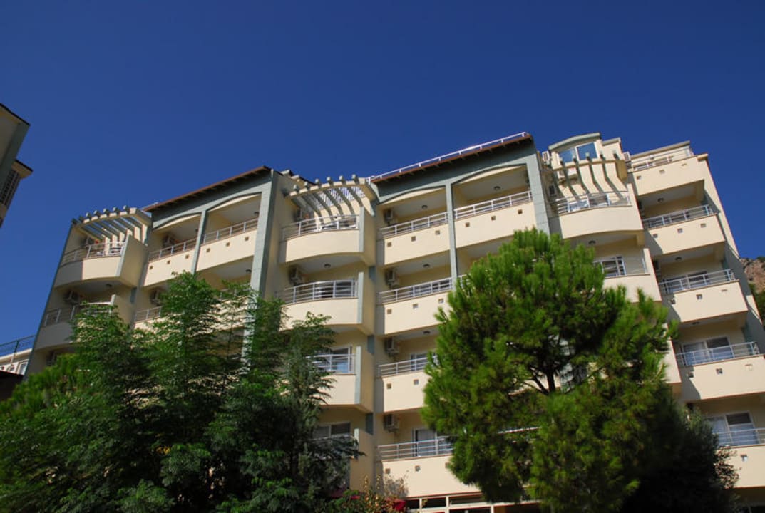 Main building Hotel Mavi Deniz