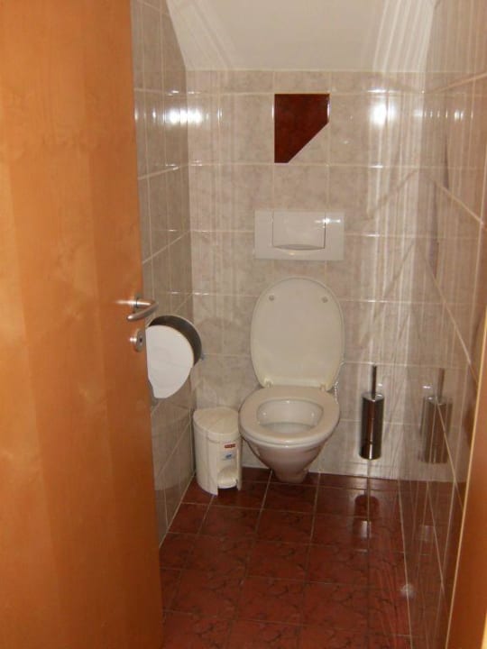 WC Hotel Garni - Thermenoase