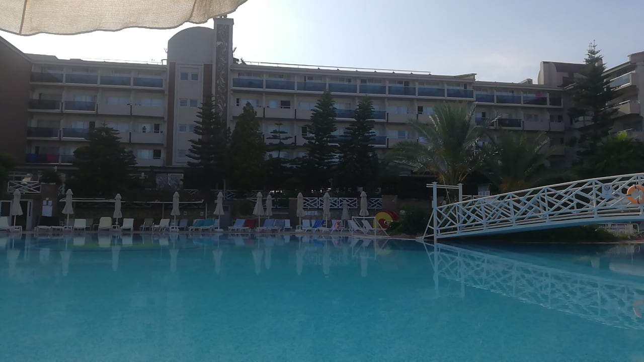 Pool Seaden Corolla Hotel