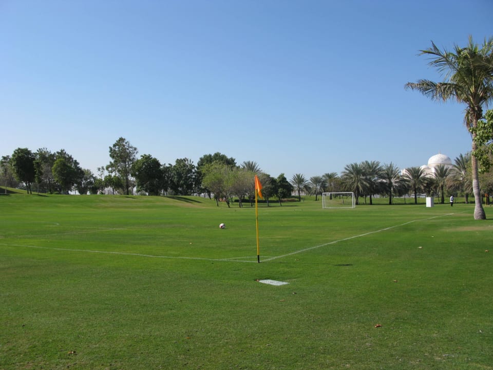 Fußballplatz Emirates Palace Mandarin Oriental