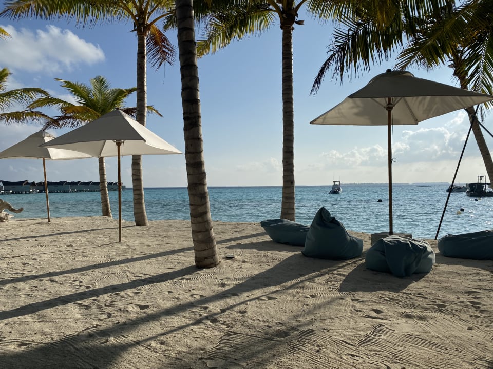 Strand Kuredhivaru Resort and Spa, Maldives