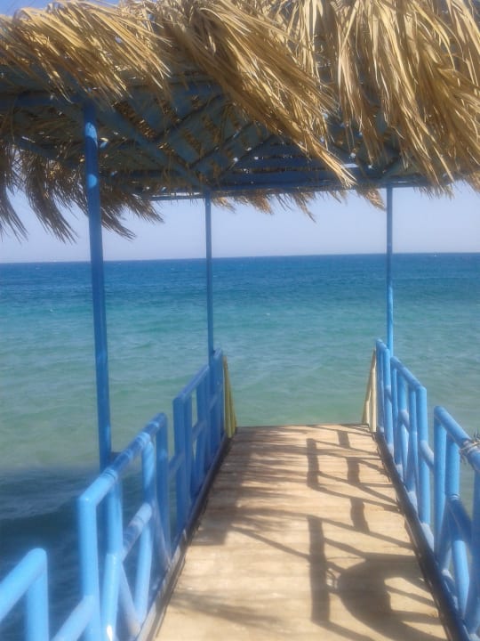 Steg ins Wasser Menaville Safaga