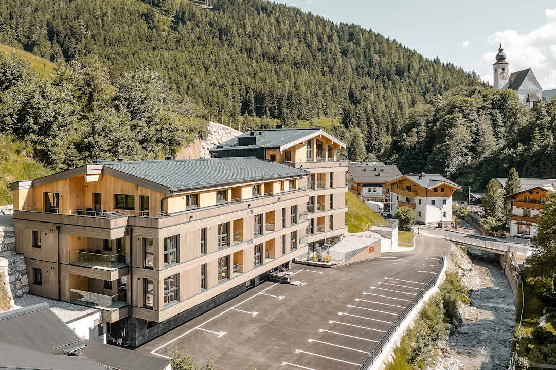 Außenansicht AlpenParks Wildbach Lodge Hochkönig