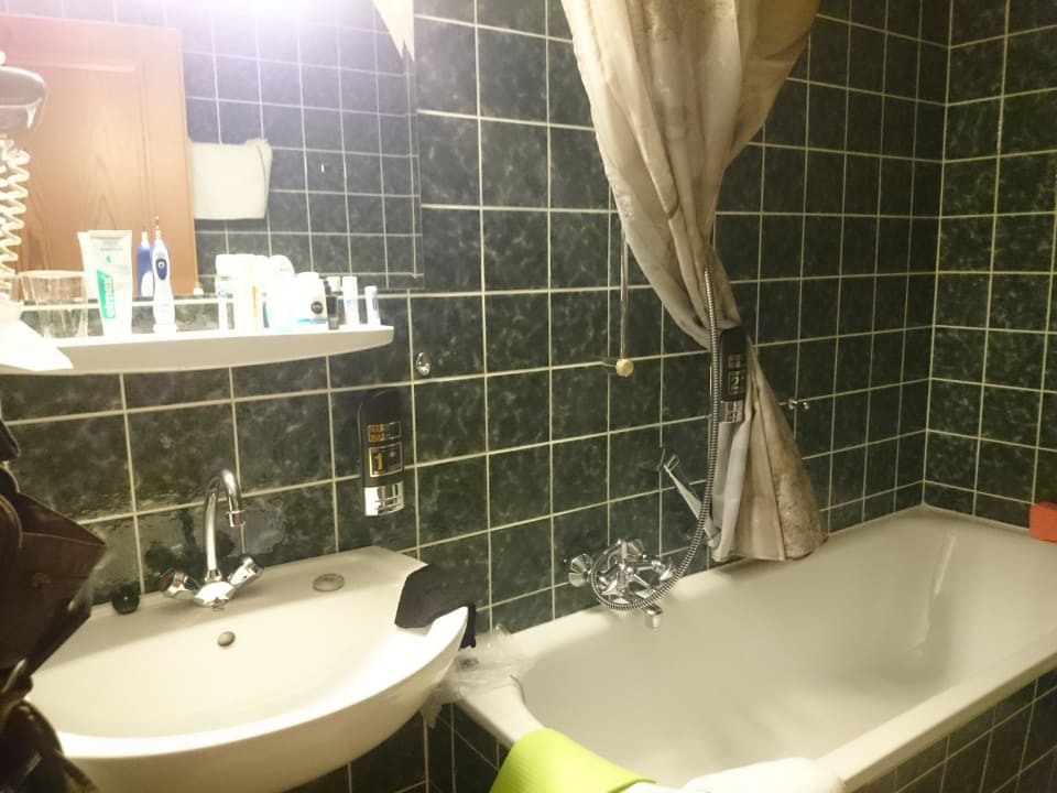 Badezimmer Sauerland Alpin Hotel