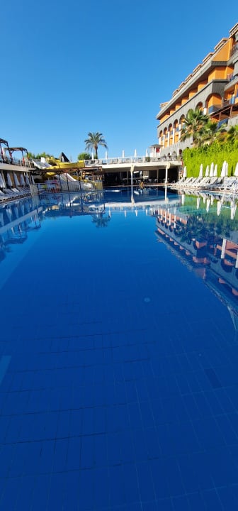 Pool Dream World Resort & Spa