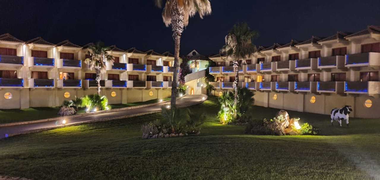 Außenansicht Hotel Kalithea Horizon Royal