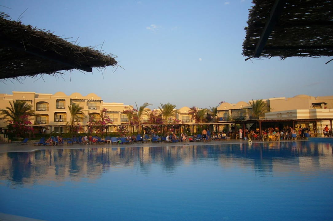 Blick vom Hauptrestaurant TUI MAGIC LIFE Kalawy