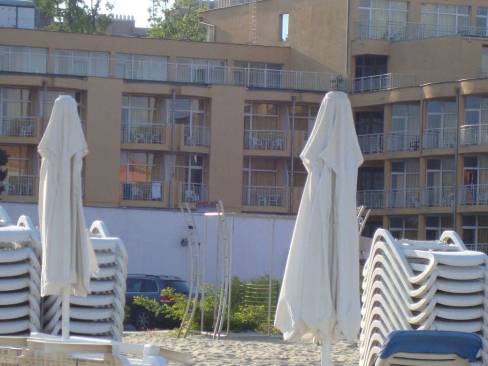 Hotel vom Strand aus MPM Hotel Astoria
